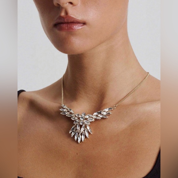 New Revolve 18 Karat Gold Plated Audrey Australian Crystal Necklace - Picture 8 of 16